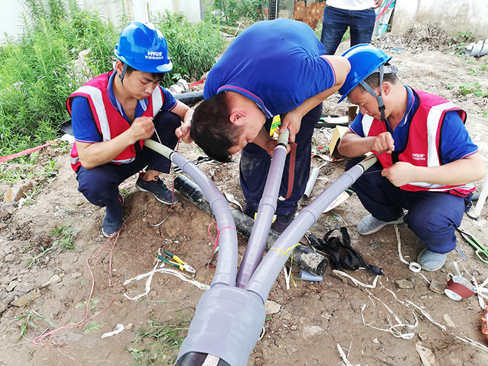 Precauciones para la instalación de accesorios para cables contráctiles en frío